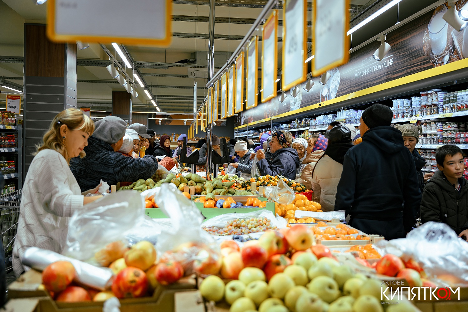 Ақтөбе қ. Жарық ш/ауданында жаңа «Анвар» супермаркетінің ашылуы / Открытие нового супермаркета «Анвар» в мкр. Ясный г.Актобе.
