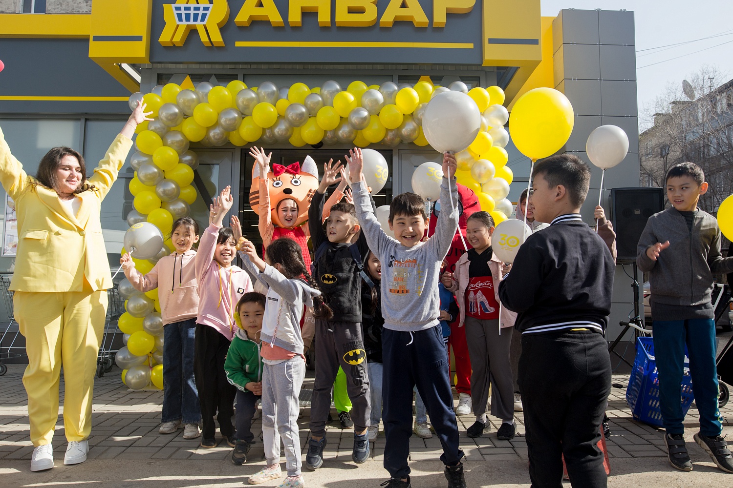 Открытие обновленного супермаркета "Анвар" в Авиагородке. г.Актобе.