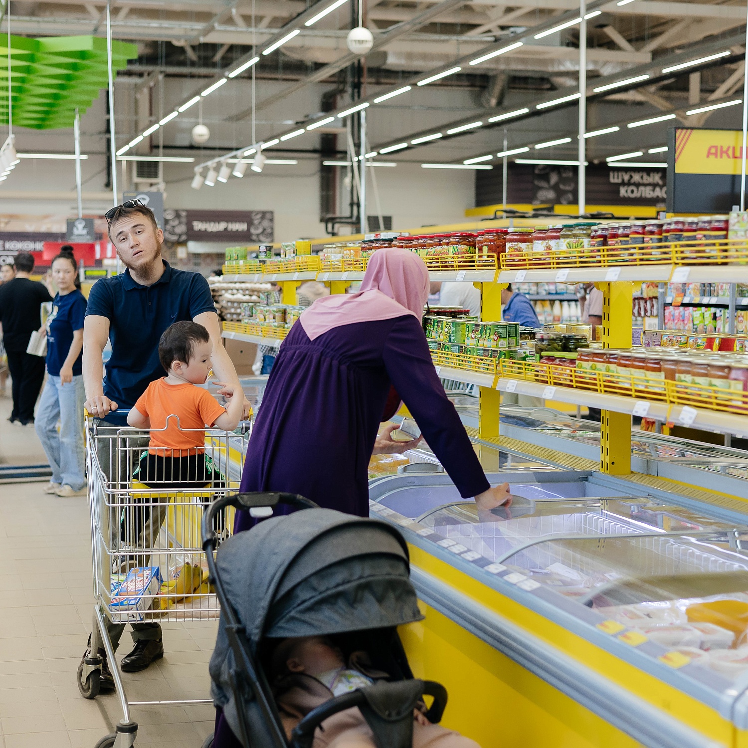 День рождения гипермаркета "Анвар" в г.Актау.